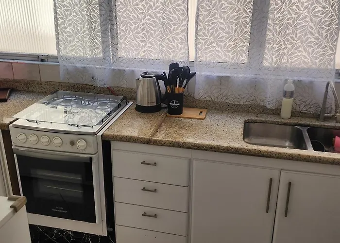 Quase Pe Na Areia, 3 Dorm, Sacada Com Vista Mar, Pitangueiras, Vaga De Garagem, Pet Friendly, Berco Apartamento Guarujá